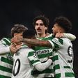Maxi, Catamo, Trincão e Suárez festejam golo do colombiano (Foto: MIGUEL NUNES)