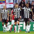 'Menino de ouro' do Newcastle trama com classe Nottingham Forest de NES e Jota Silva