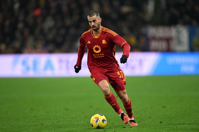 Roma: Mourinho pode dizer adeus a lateral em janeiro