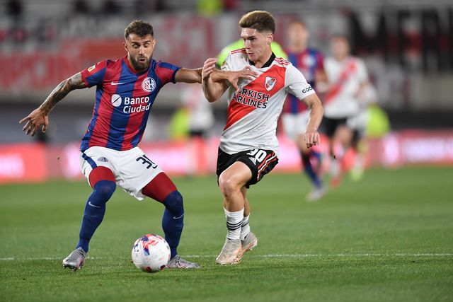 Benfica enfrenta concorrência por Rollheiser