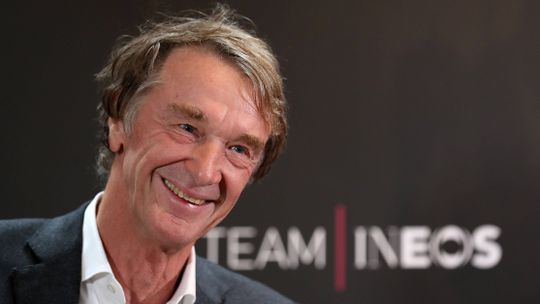 Jim Ratcliffe dirige-se aos fãs do Man. United: «É preciso tempo e paciência»