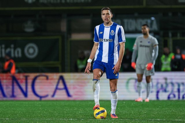 Bednarek cumpriu castigo frente ao Alverca — FOTO: IMAGO