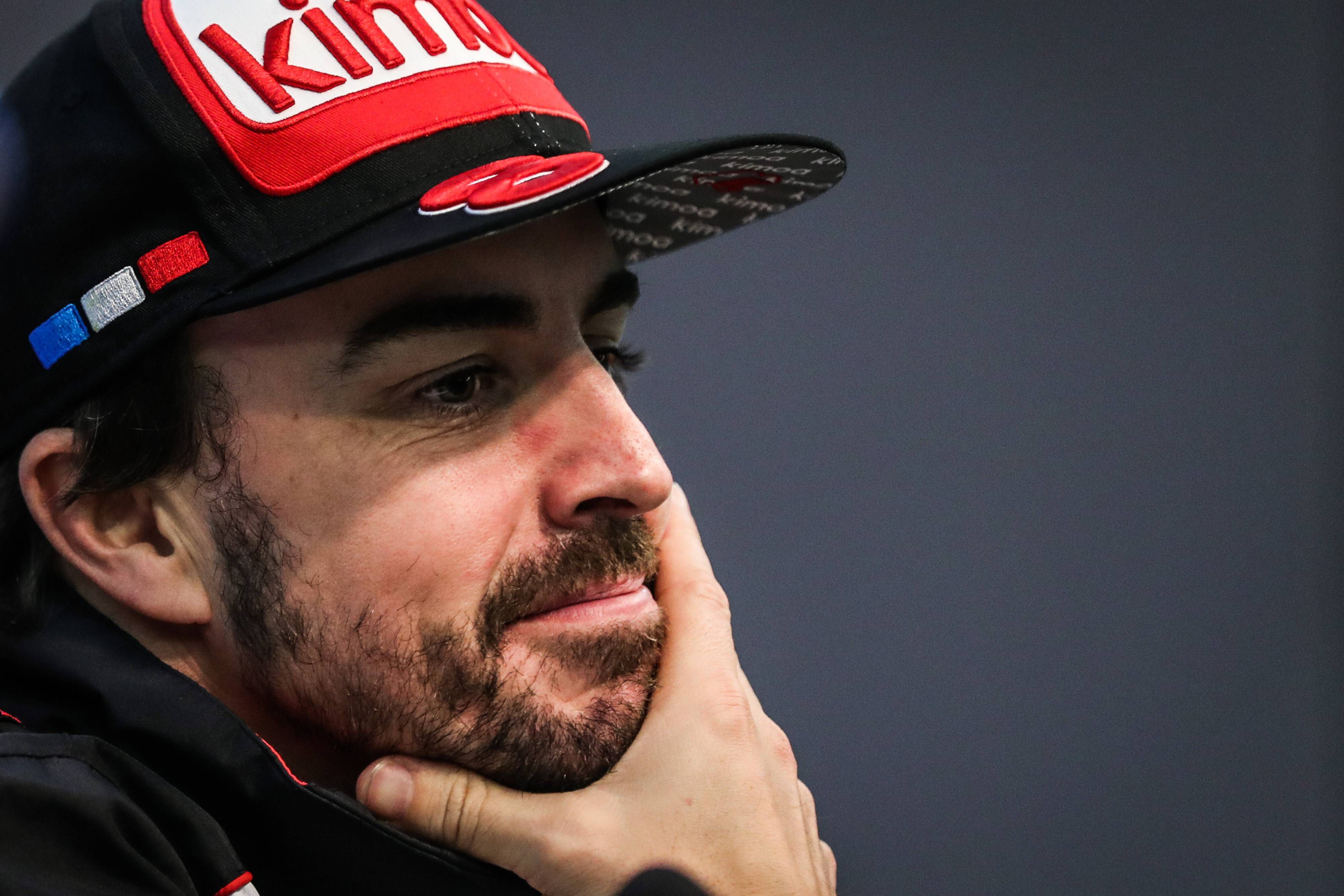 Fernando Alonso: 224 milhões de euros. Na última temporada na McLaren, o espanhol ganhava cerca de 30 milhões de dólares. O salário na Aston Martin não andará muito longe. Campeão Mundial em 2005 e 2006 com a Renault