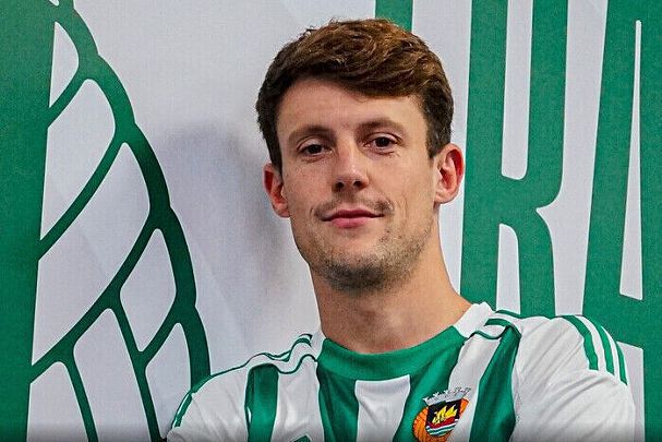 Marc Gual pode ser titular em Alvalade — FOTO: Rio Ave
