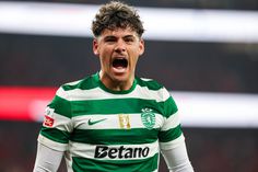 Maxi Araújo deixou recado aos rivais e reforçou ideia de Frederico Varandas - Foto: IMAGO