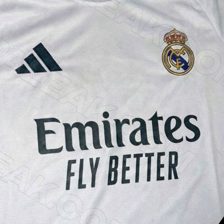 Possível camisola do Real Madrid para 2026/27 gera enorme discussão - Foto: Footy Headlines