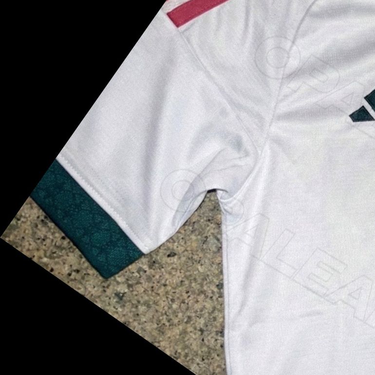 Possível camisola do Real Madrid para 2026/27 gera enorme discussão - Foto: Footy Headlines