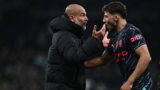 Guardiola atualiza estado de Rúben Dias e aborda o mercado: «Não vai ser fácil...»