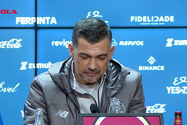 Conceição sobre mensagem enigmática: «As redes sociais não são chamadas para aqui agora»