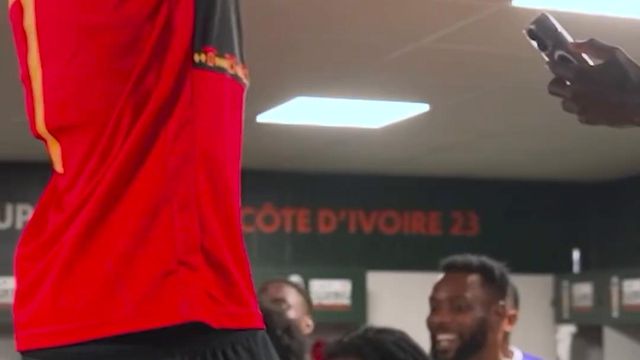 A festa dos jogadores angolanos após o apuramento no CAN