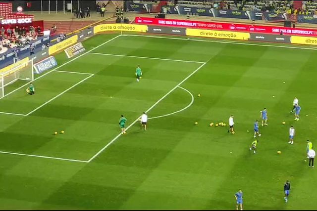 Estoril faz o seu aquecimento para o jogo