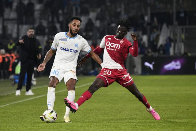 Ligue 1: Mónaco tem duas expulsões, mas empata em casa do Marselha