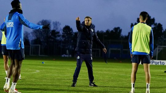 O primeiro treino de Martín Anselmi no FC Porto (fotos)