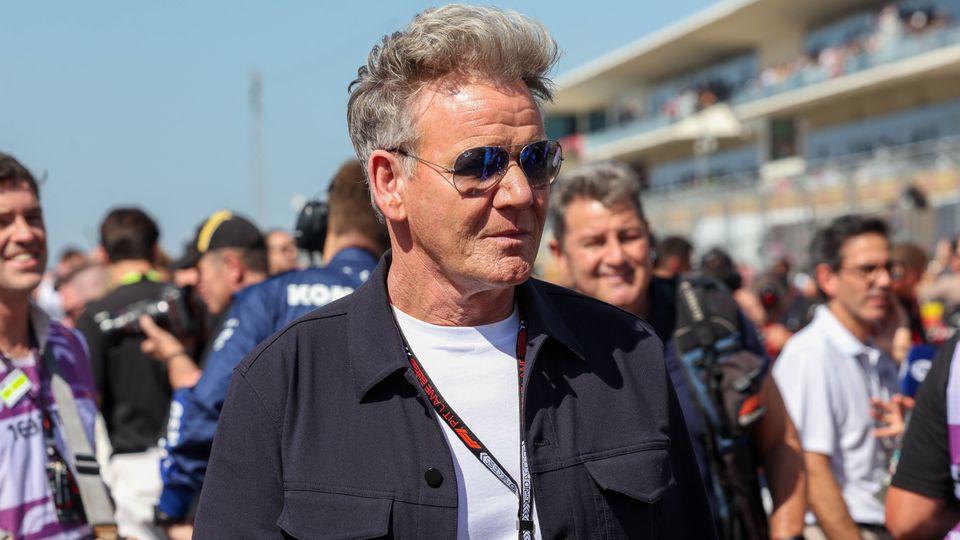 O 'inferno' de Gordon Ramsey muda-se para a cozinha de 10 Grandes Prémios da F1