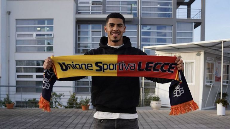 Mercado oficial: Lecce contrata dois jogadores ao E. Amadora