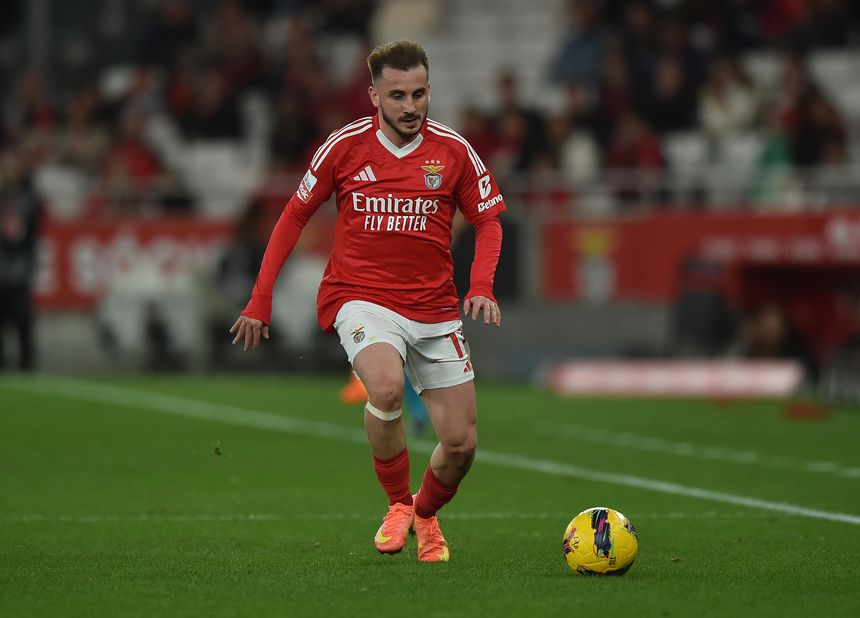 PRIMEIRA LIGA 2024/2025 FUTEBOL - Akturkoglu no Benfica - Vitoria de Guimaraes, jogo da 13 Jornada da PRIMEIRA LIGA 2024/2025. Estadio da Luz, em Lisboa. Sabado, 7 de Dezembro de 2024. (Miguel Nunes)