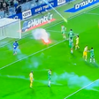 Jogo entre Maccabi Tel Aviv e Maccabi Haifa foi interrompido na segunda parte devido à pirotecnia arremessada para o relvado
