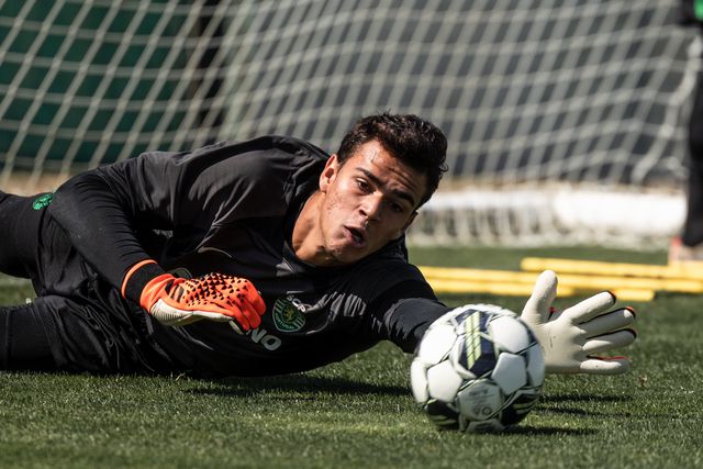 Sporting já definiu o que fazer com Diego Callai