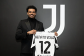 Renato Veiga foi apresentado na Juventus e vai usar o número 12