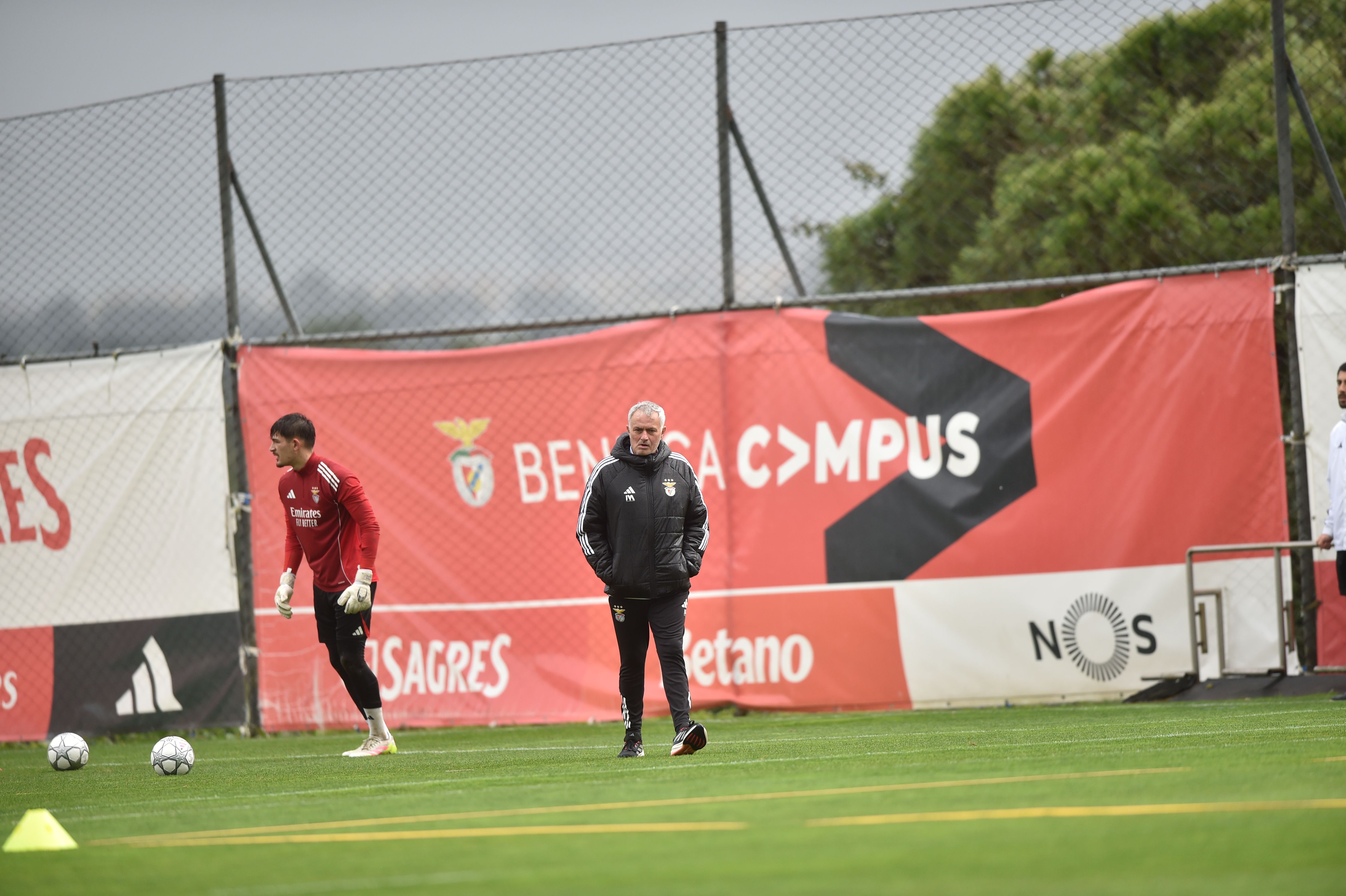 Último treino do Benfica antes do duelo com o Real Madrid para a UEFA Champions League - Foto: MIGUEL NUNES