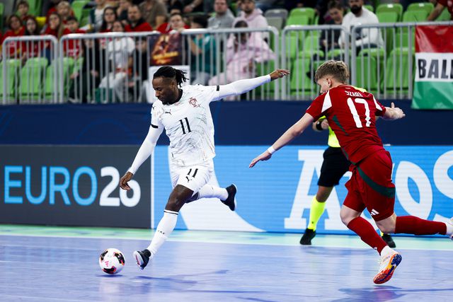 Portugal domina, goleia e… até pode celebrar hoje o apuramento