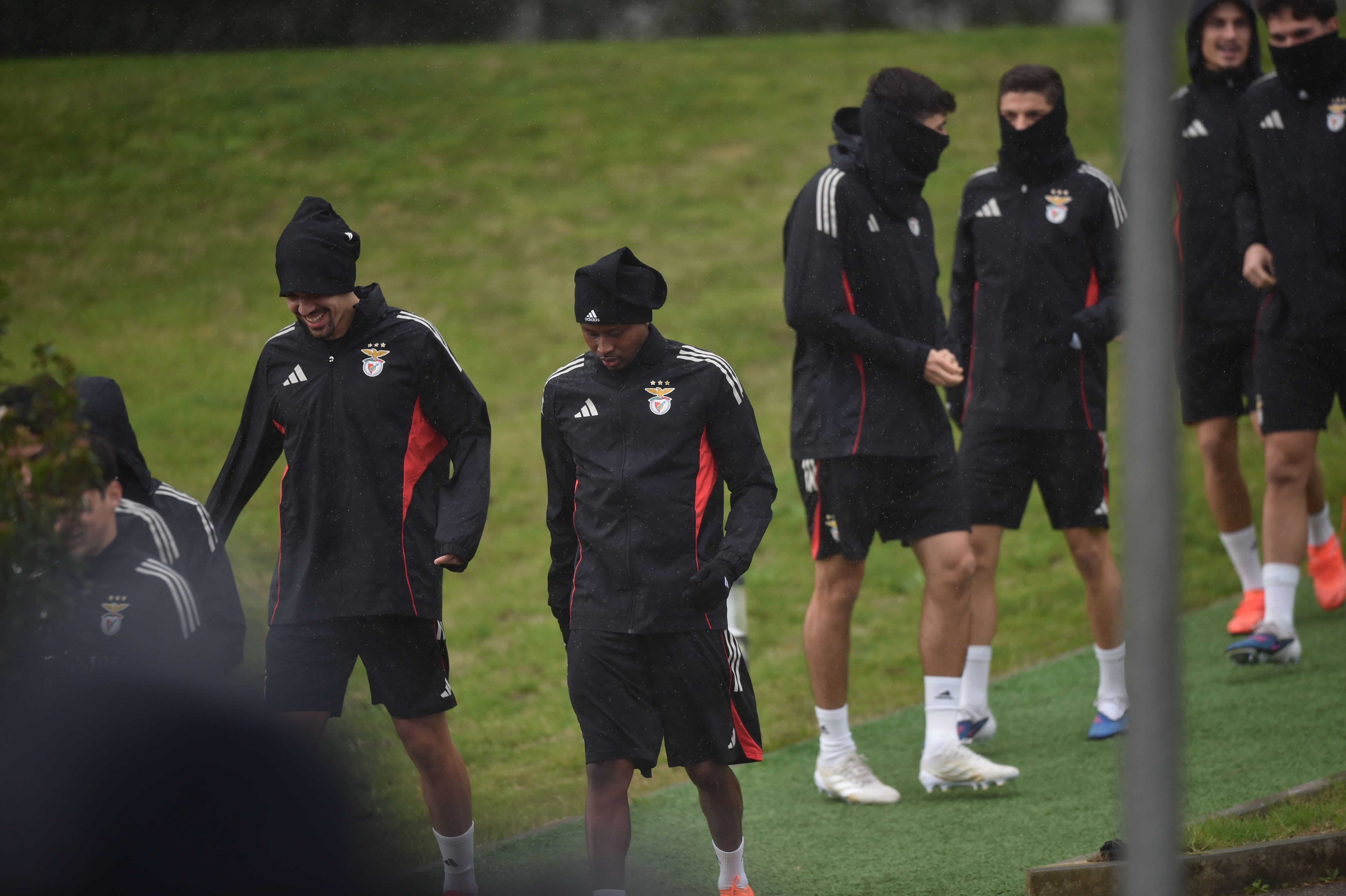 Último treino do Benfica antes do duelo com o Real Madrid para a UEFA Champions League - Foto: MIGUEL NUNES