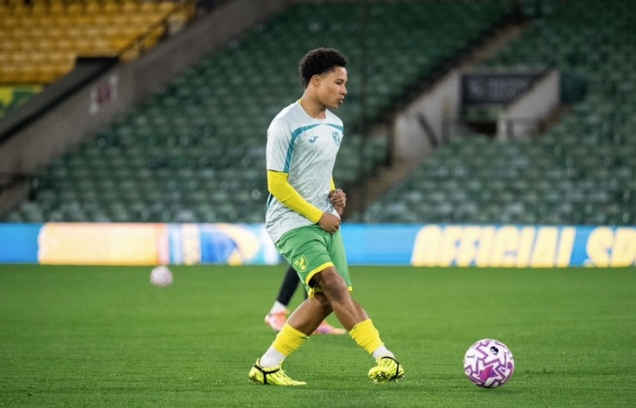 Ajay Tavares, jogador de 16 anos do Norwich - Foto: ajay_tavares/instagram