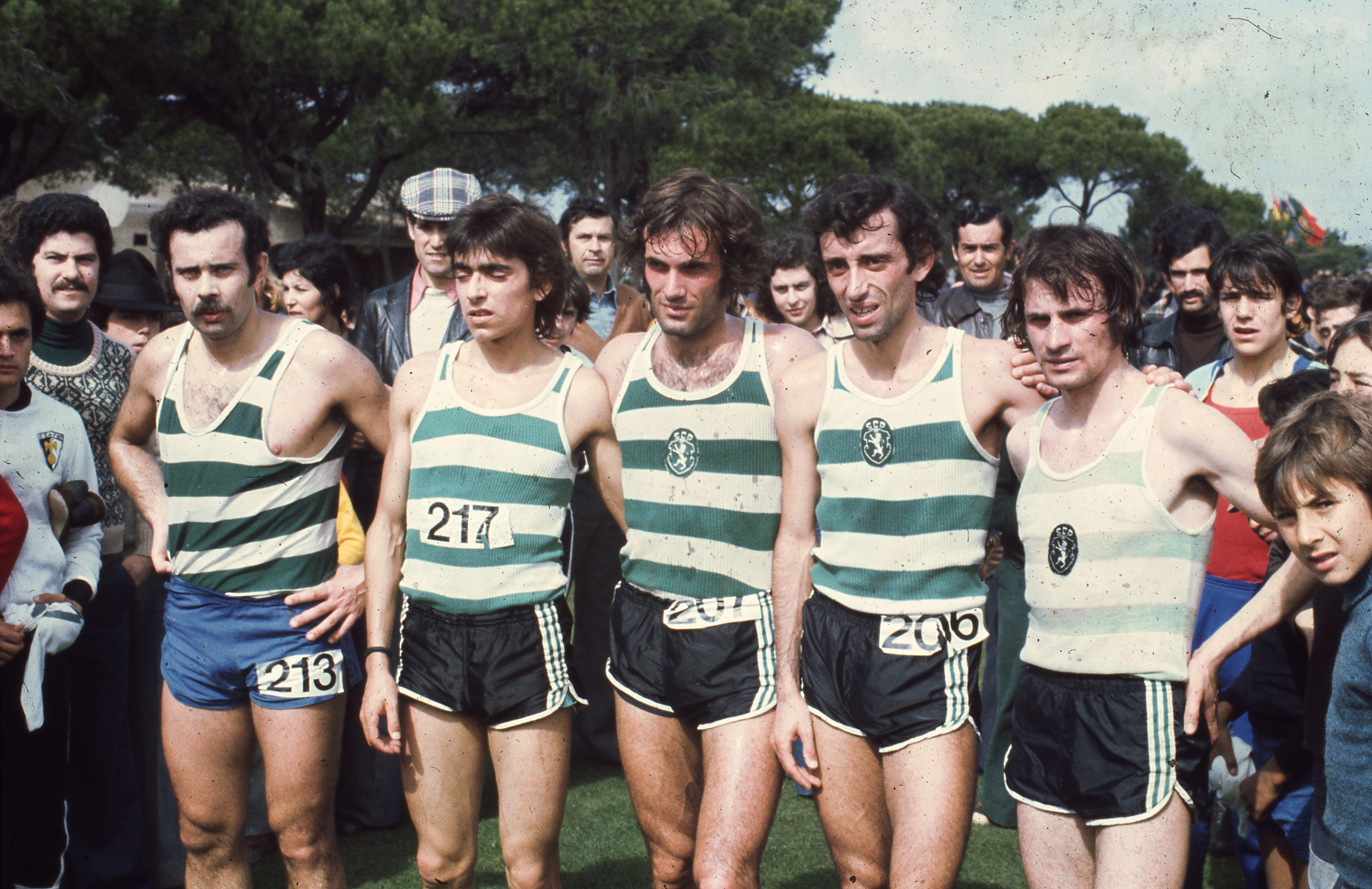 Américo Barros, Rafael Marques, Carlos Cabral, Fernando Mamede e Carlos Lopes, atletas do Sporting. Foto publicada na revista Bola Magazine n.º 45, de fevereiro de 1991 - Foto: ASF/PRESS PHOTO AGENCY