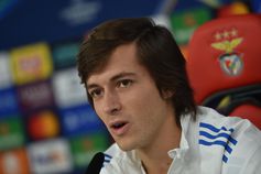 Álvaro Carreras, antigo jogador do Benfica, representa o Real Madrid - Foto: Miguel Nunes