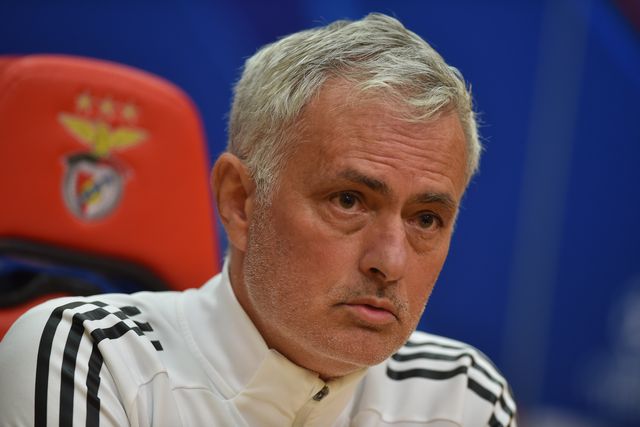 José Mourinho diz que só pensará no jogo com o Real Madrid — Foto: Miguel Nunes