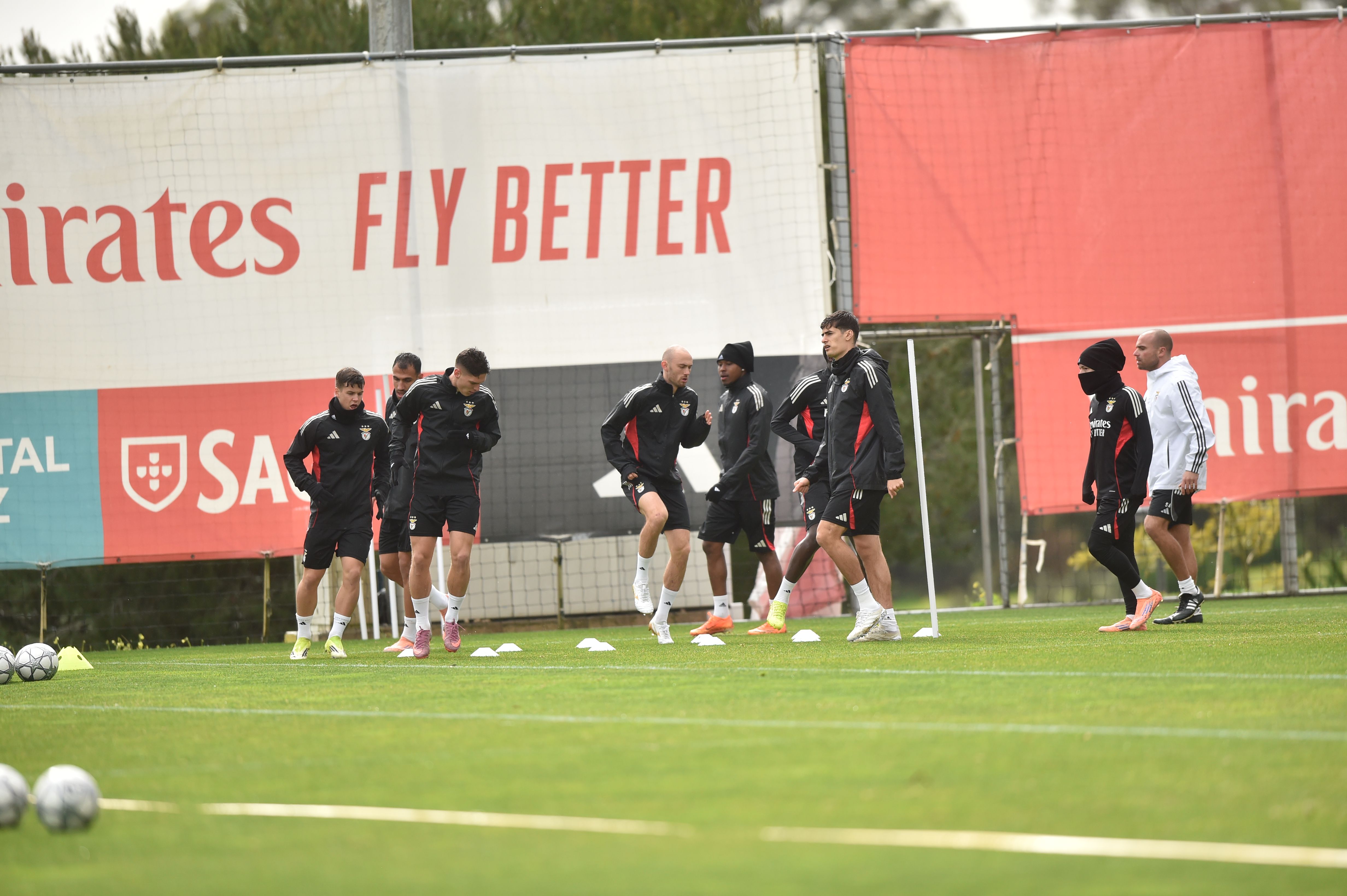 Último treino do Benfica antes do duelo com o Real Madrid para a UEFA Champions League - Foto: MIGUEL NUNES