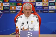 Mourinho: «Tens de ir com tudo, ou matas ou morres de pé»