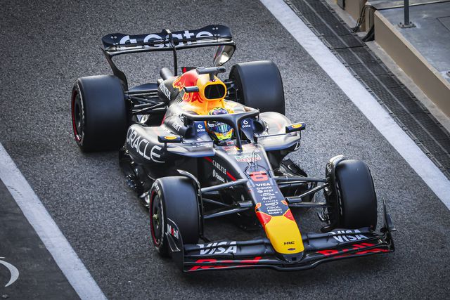 Isack Hadjar teve um acidente perto do final da sessão