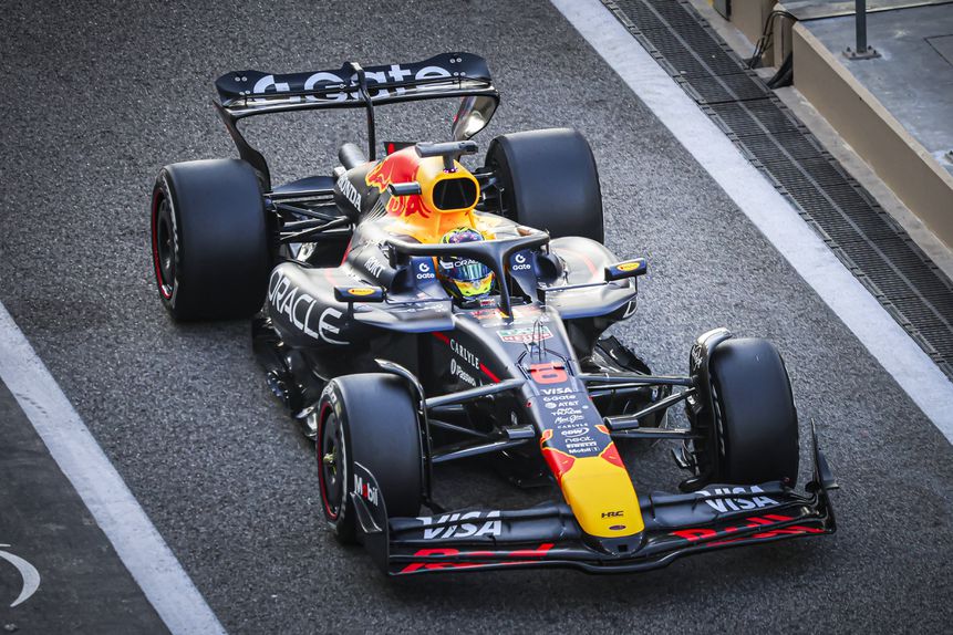 Isack Hadjar teve um acidente perto do final da sessão