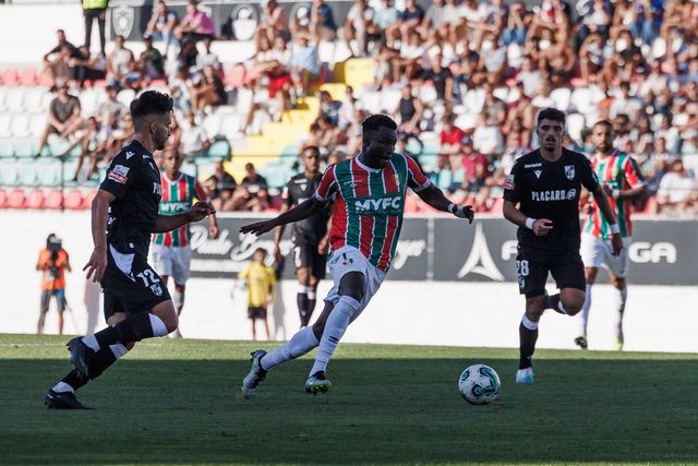 Estrela da Amadora: Régis recuperou de cansaço muscular e já aponta ao onze