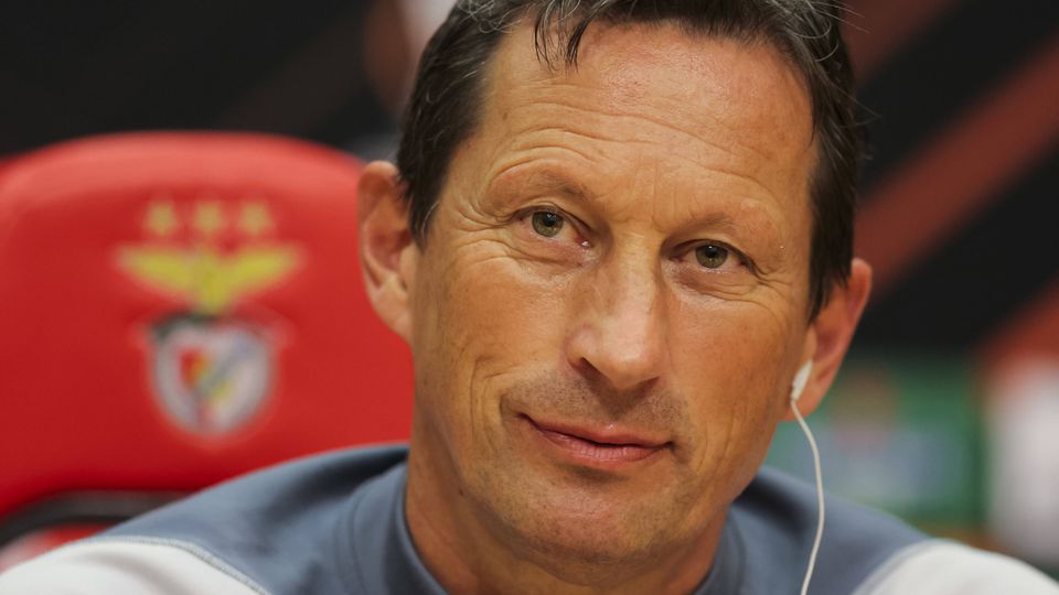 Roger Schmidt: «Rafa, Di María e Neves de fora para evitar lesões»