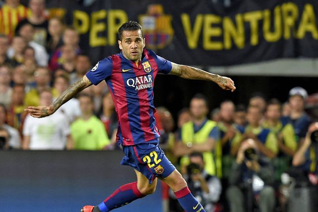 Barcelona retira Dani Alves da lista de lendas após condenação
