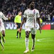 Lyon nas meias-finais da Taça de França após penáltis