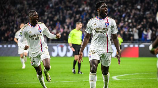 Lyon nas meias-finais da Taça de França após penáltis
