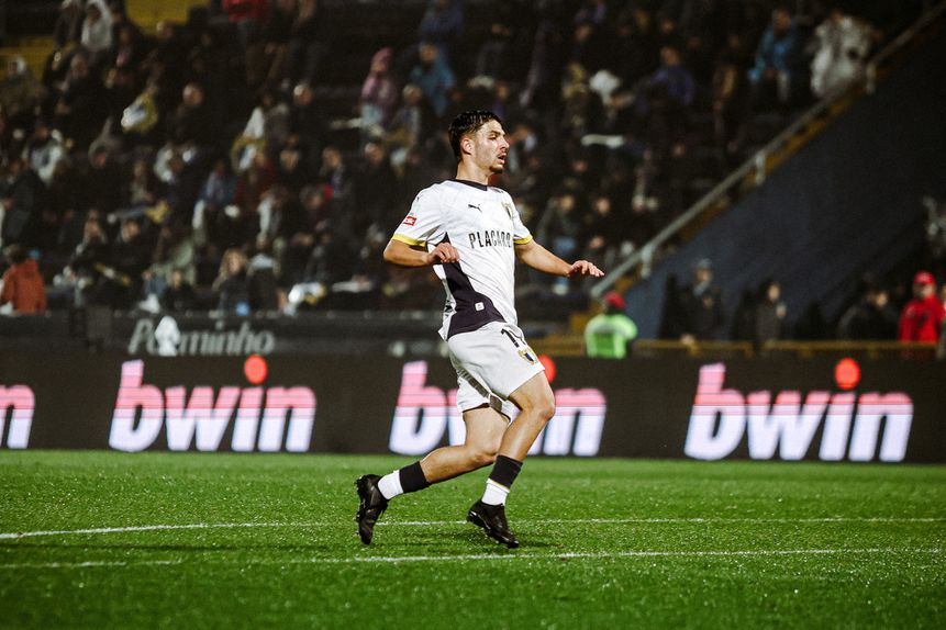 Mathias de Amorim está feliz em Famalicão e assume que a equipa vai à Madeira em busca dos três pontos