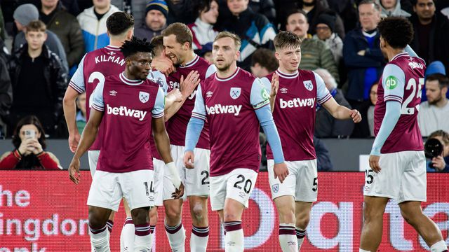 West Ham deu duas 'marteladas' e afundou Leicester (resumo)