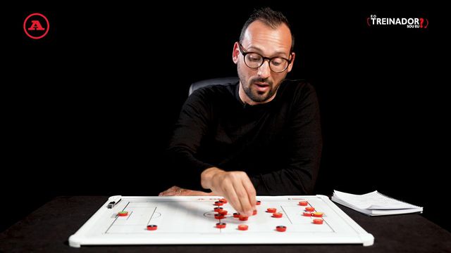 E O TREINADOR SOU EU? Diagonais do Benfica