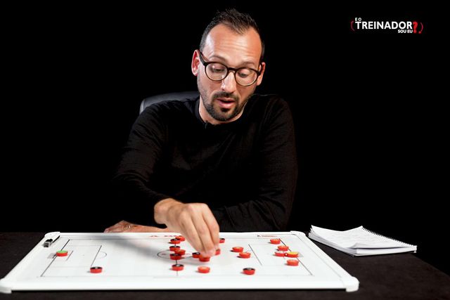 E O TREINADOR SOU EU? Diagonais do Benfica