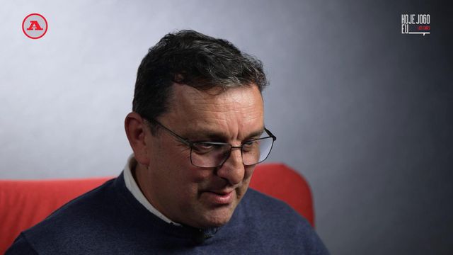 Hoje Jogo Eu: «Por engano, convidei o médico do Belenenses para o aniversário da minha mulher»