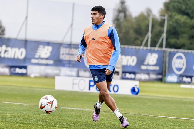 William Gomes aspira por uma oportunidade de Martín Anselmi