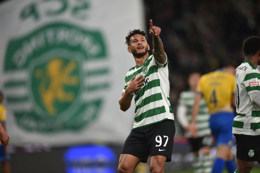 Bis de Luis Suárez voltou a fazer embalar o Sporting - Foto: IMAGO