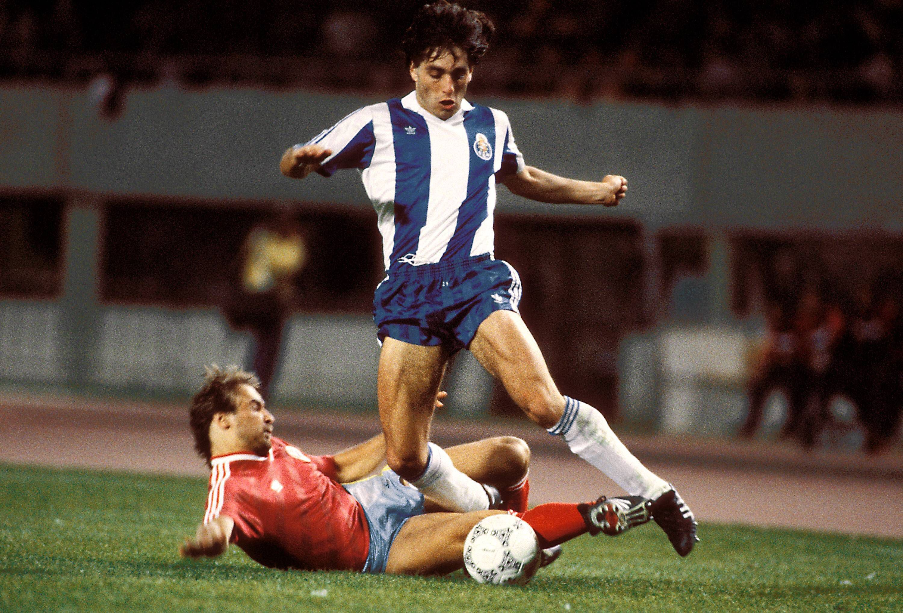 Três épocas no FC Porto: 1984/1985, 1985/1986 e 1986/1987