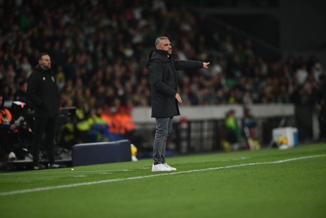 Rui Borges interventivo em Alvalade. Foto: Miguel Nunes