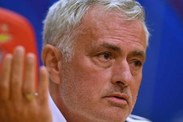 José Mourinho terá oportunidade de responder aos temas quentes da atualidade da equipa — Foto: Miguel Nunes