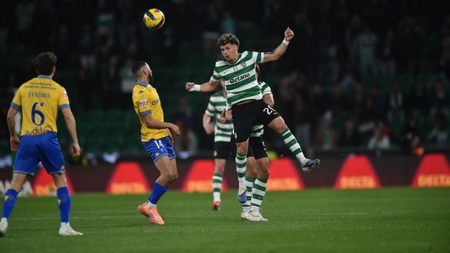 Maxi Araújo voltou a ser titular no Sporting. Foto: Miguel Nunes